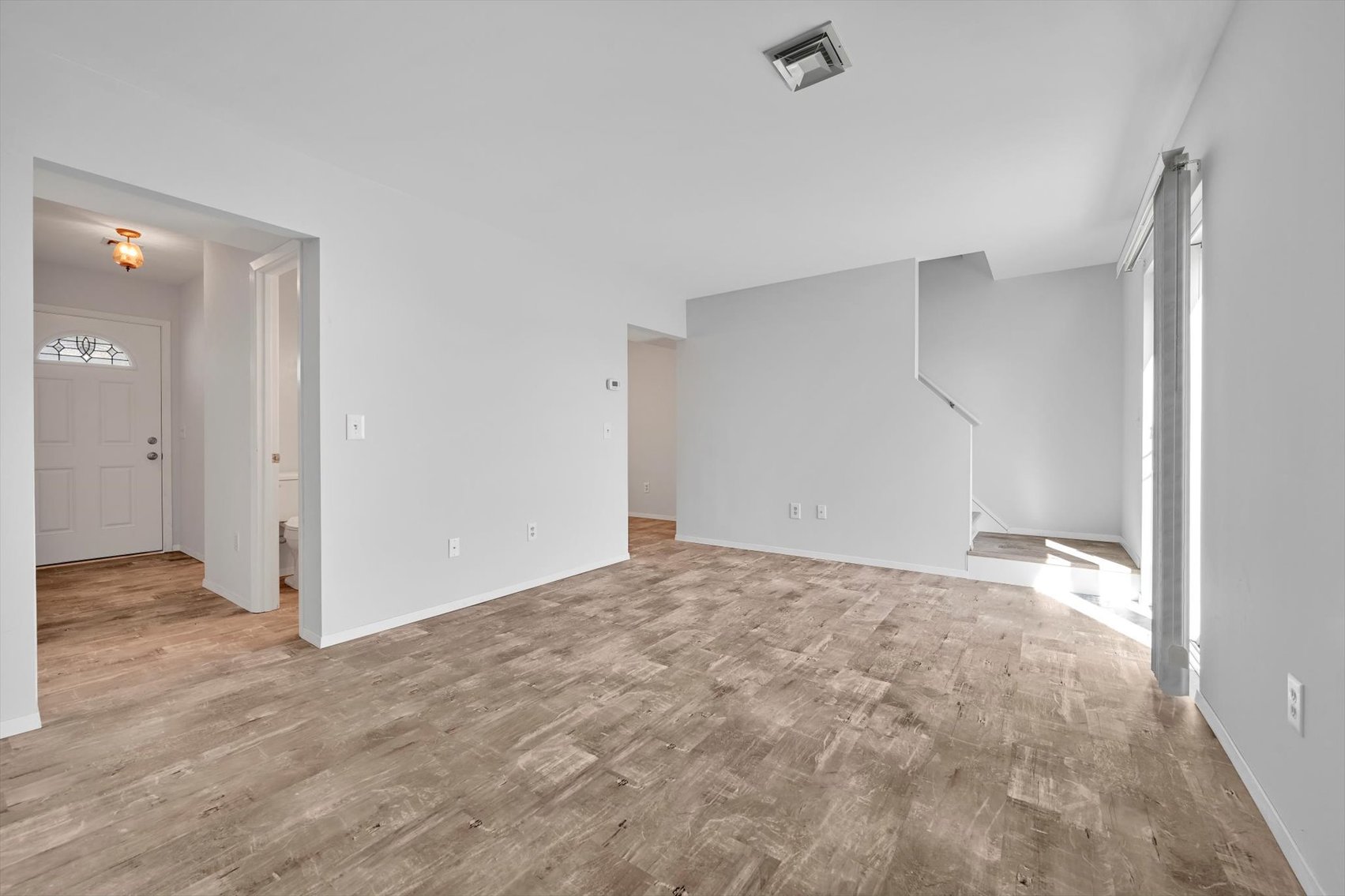 Image for Palmyra Real Estate Auction - Interior Townhome