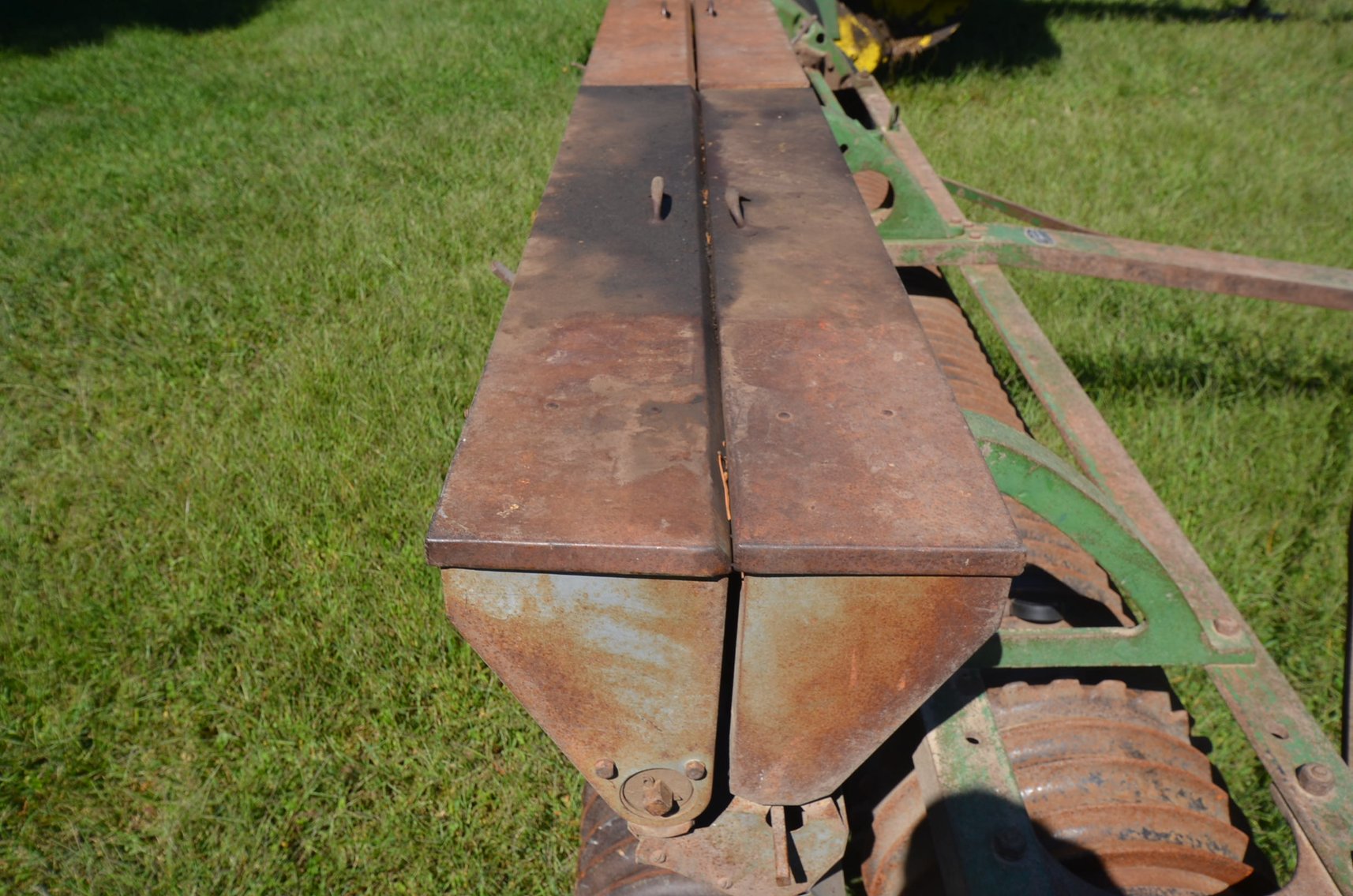Image for TRACTORS, VEHICLES, FARM EQUIP, SHOP TOOLS, PERSONAL PROPERTY - Mondovi, WI