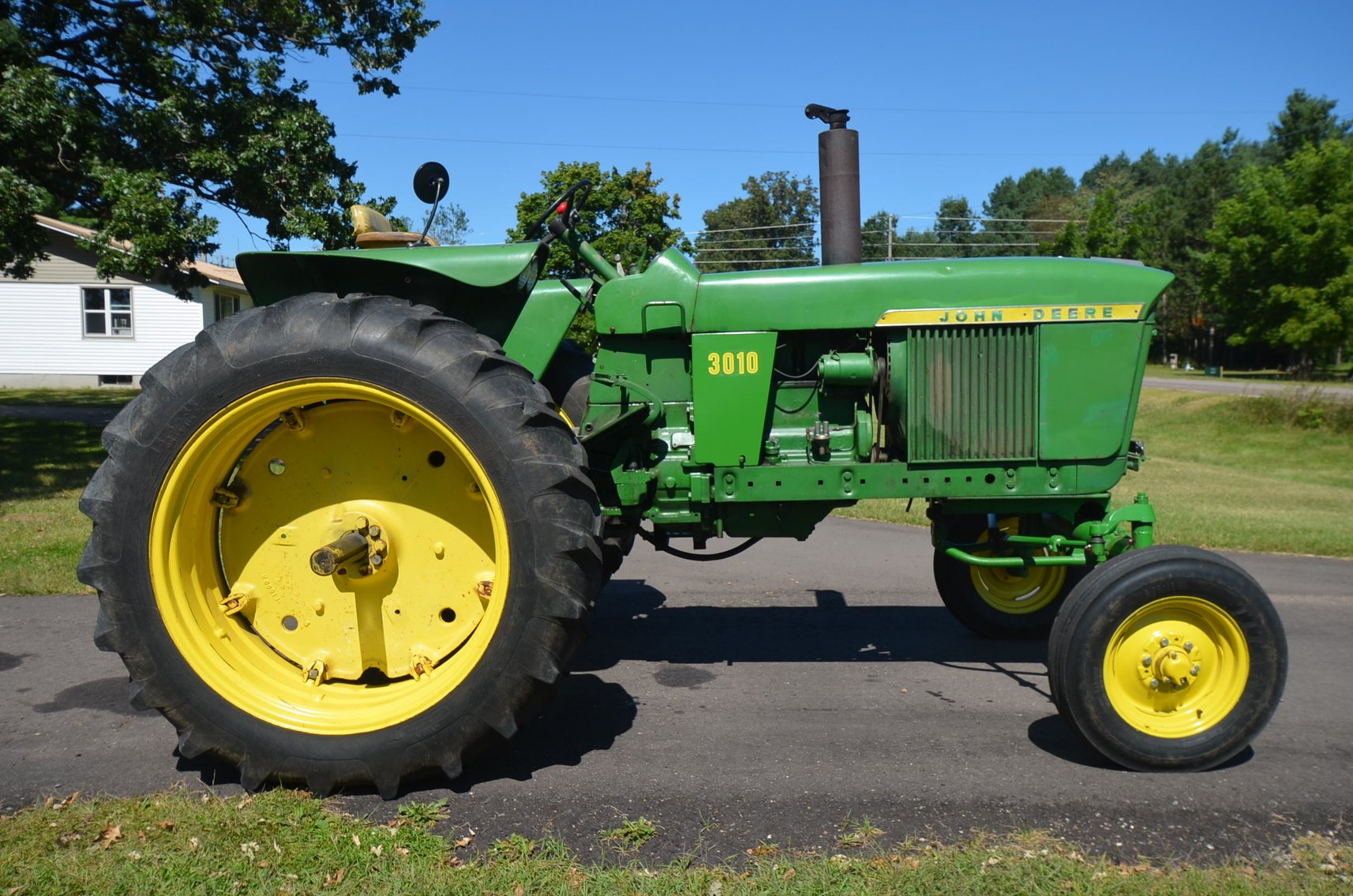 Image for TRACTORS, VEHICLES, FARM EQUIP, SHOP TOOLS, PERSONAL PROPERTY - Mondovi, WI