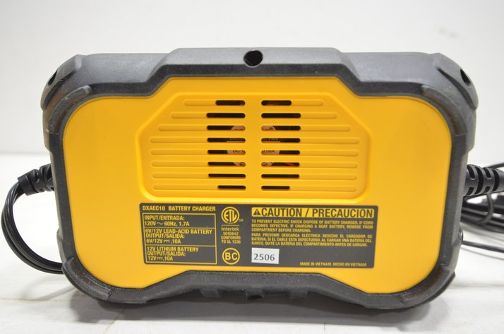 Image for DeWalt  Battery Charger / Maintainer