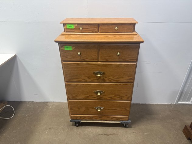 Image for Dresser With Jewelry Box, 2-Pc