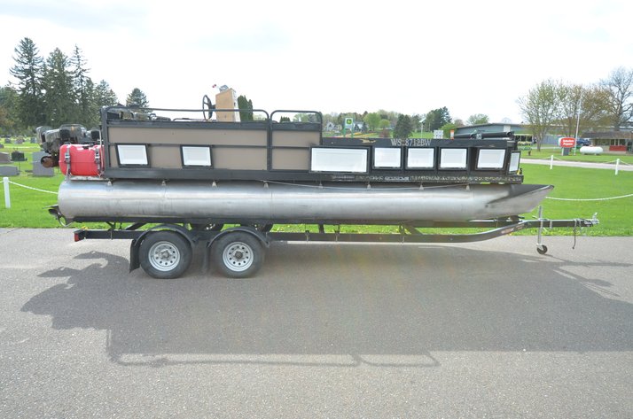 Image for 1989 TMC Latitude Bow Fishing Boat