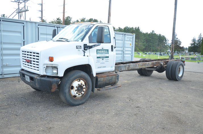 Image for 2004 GMC C7500 Cab and Chassis
