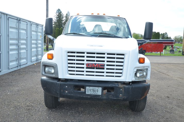 Image for 2004 GMC C7500 Cab and Chassis