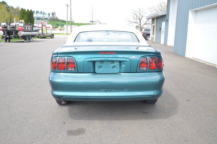 Image for 1997 Ford Mustang Convertible