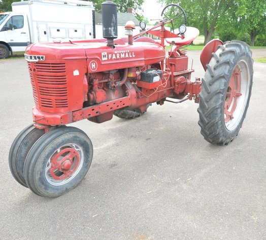 Image for 1942 Farmall H Tractor