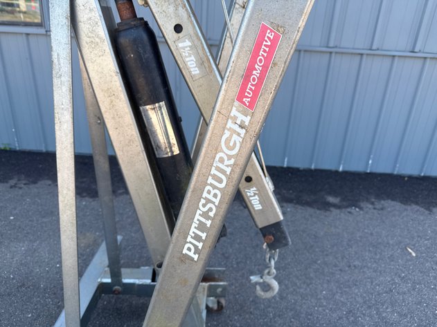 Image for Pittsburgh Engine Hoist