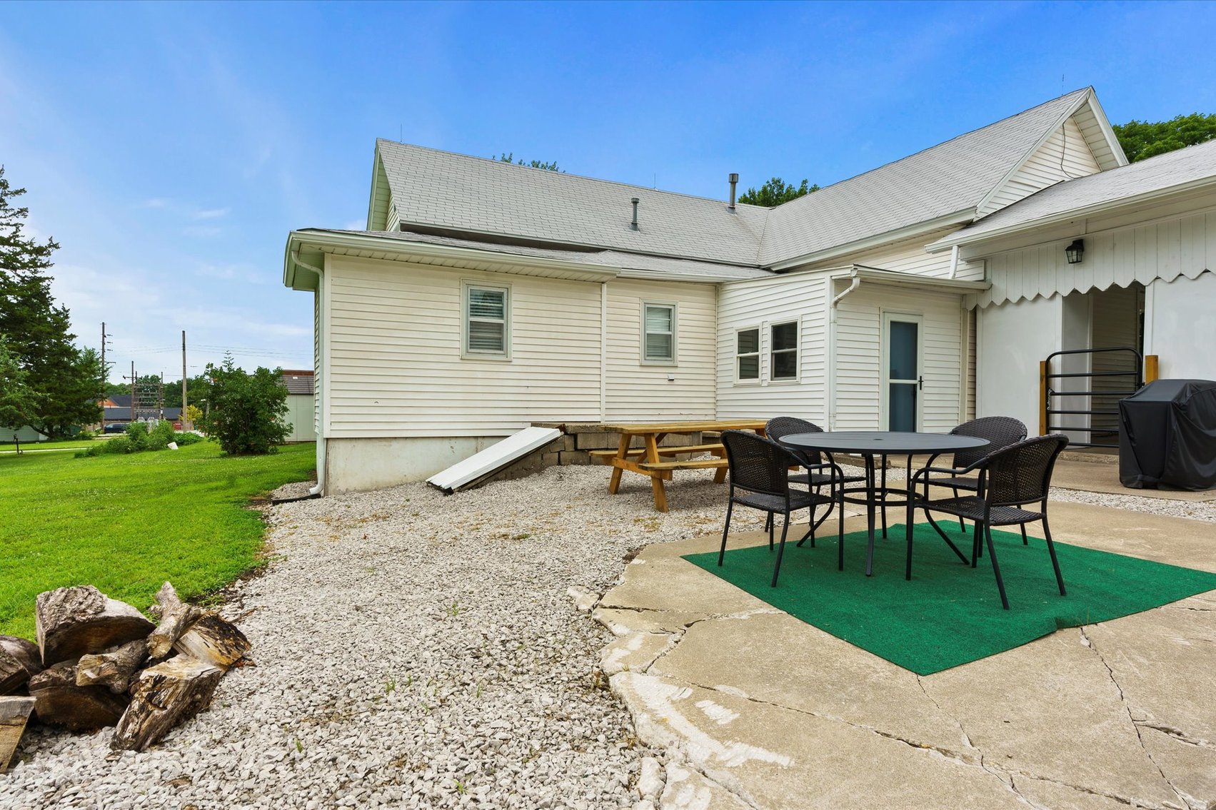 Image for SOLD - 207 E. Washington St. Kearney, Mo