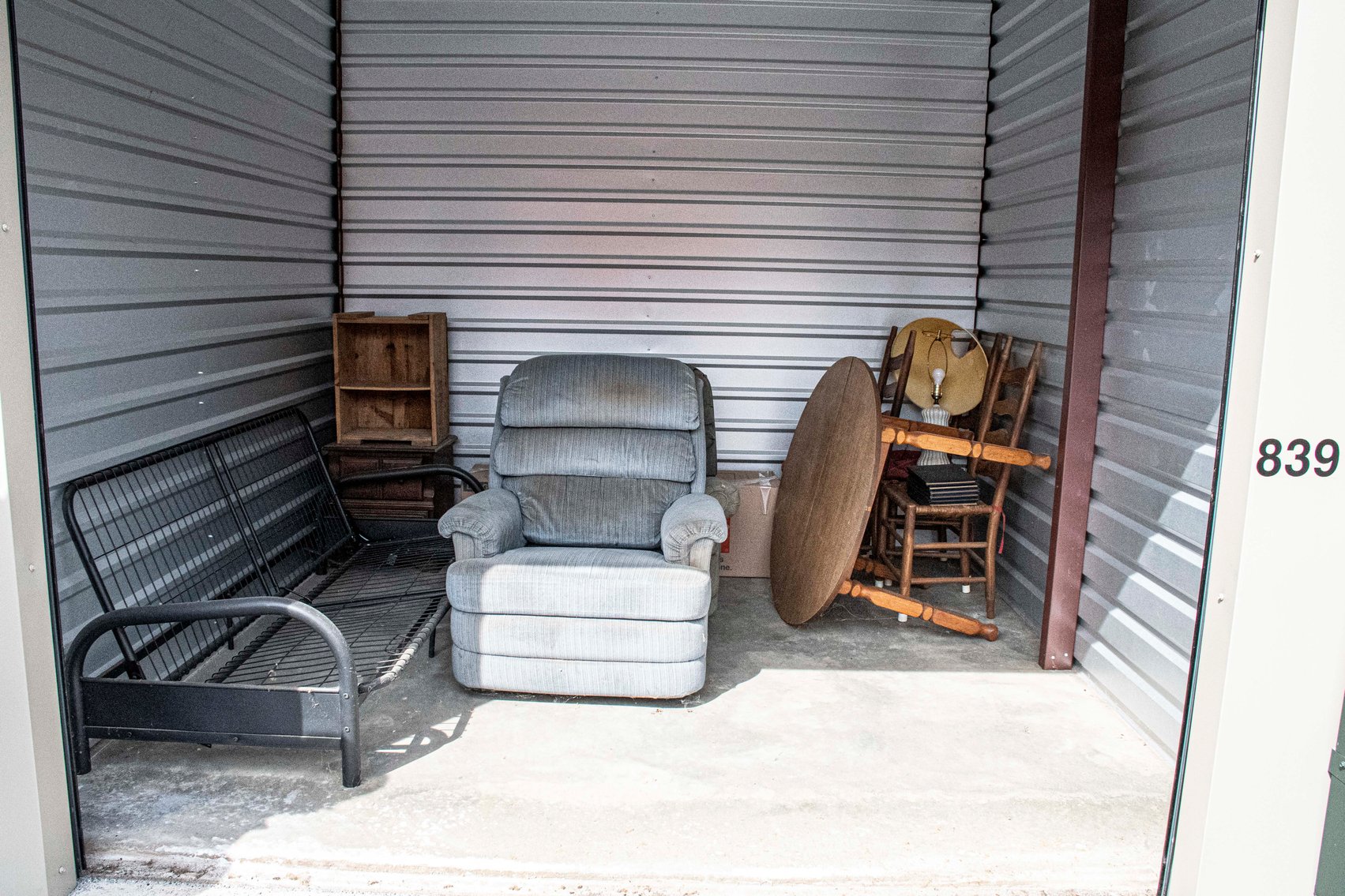 Image for Yellow Gallery - Firearms, Gold & Silver Coins, Fishing Lures, Lighting, Model Trains