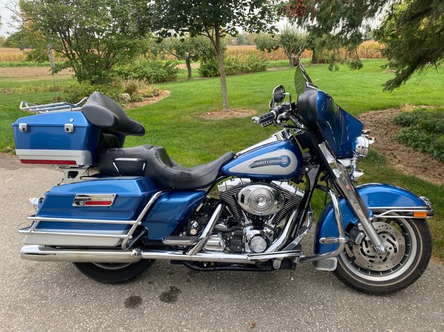 Image for Everett Burns Moving Sale - Hamilton