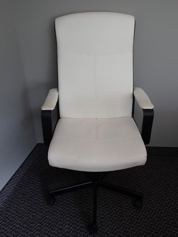 Image for Monday Noon Hour Office Auction - Kitchener