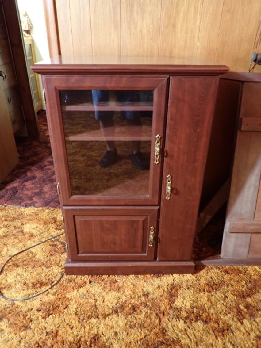 Image for Jeanette Julie Moving Auction - Kitchener