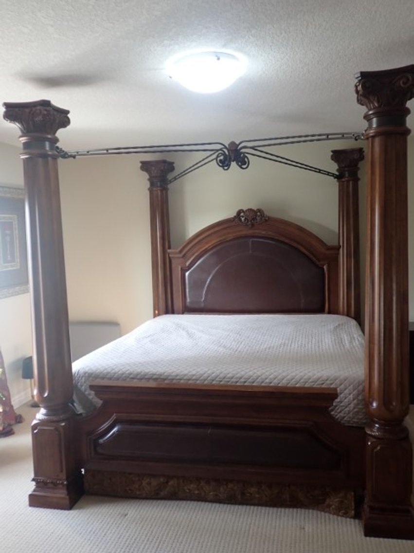 Image for Wilson Moving Auction - Woodstock