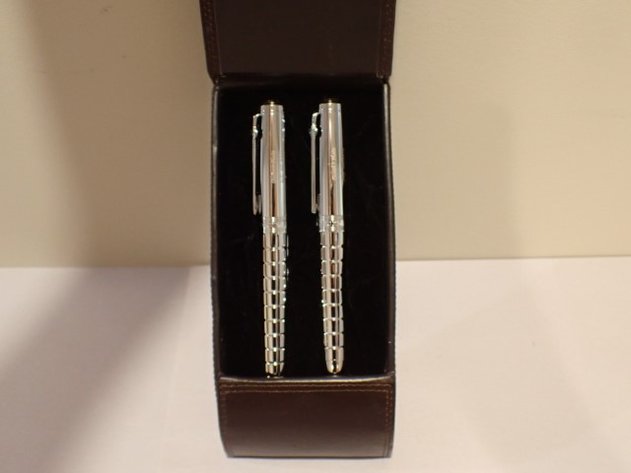 Image for Commemorative Queen's Plate Pen Set