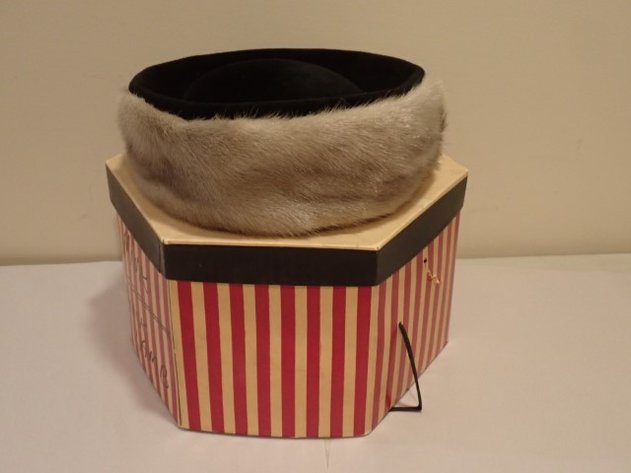 Image for Vintage Mink Pillbox Hat