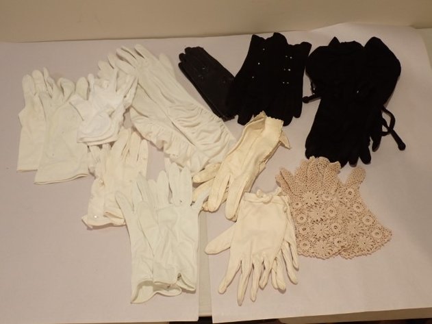 Image for Lot of Ladies Gloves