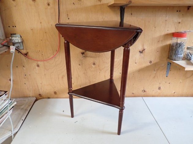 Image for Triangle Top Side Table