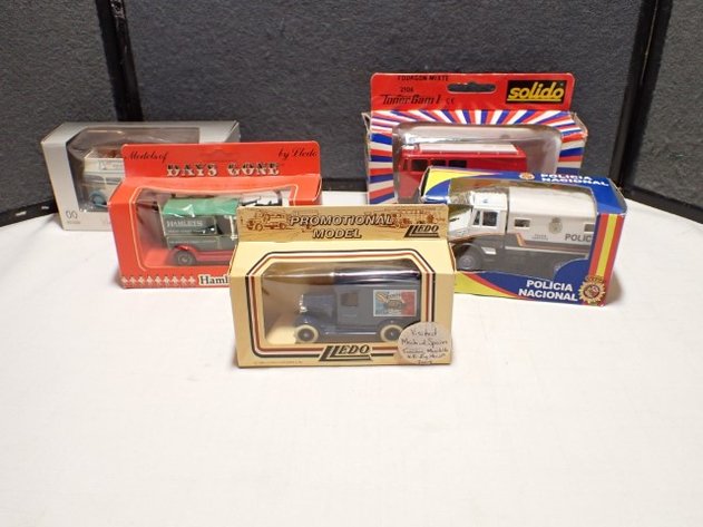 Image for Die Cast Vehicles