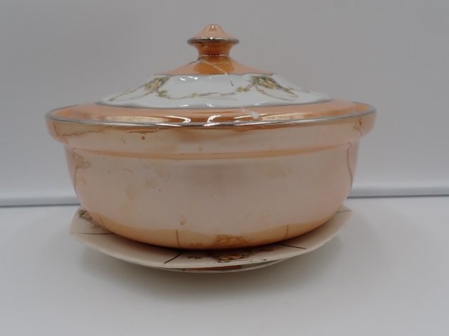 Image for Large Casserole with Plates