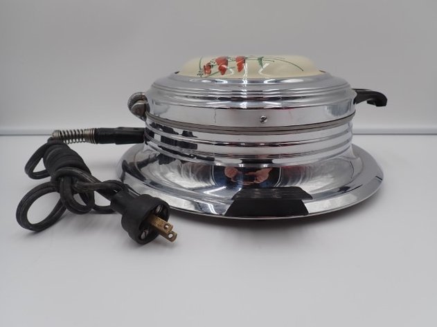 Image for Royal Rochester Red Poppy Waffle Iron