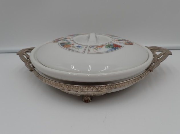 Image for Royal Rochester Fraunfelter ROYALITE Casserole Dish