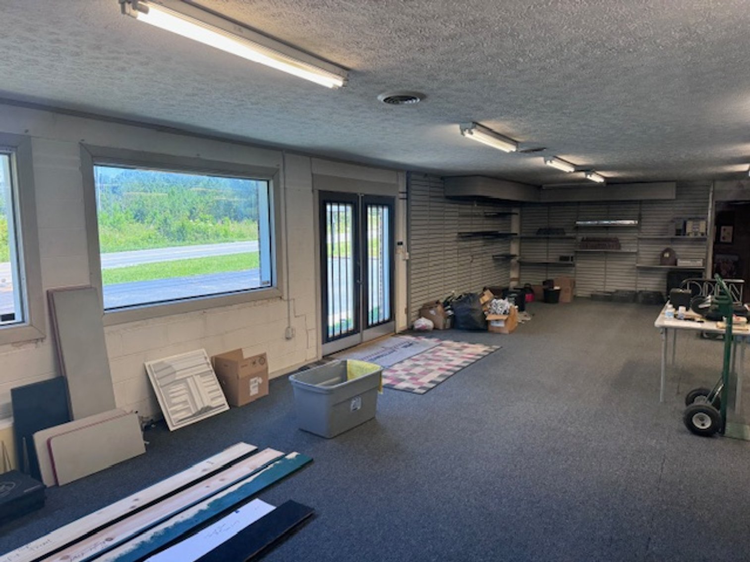 Image for Premium Commercial Location on Highway 100 - Building & 1 Acre