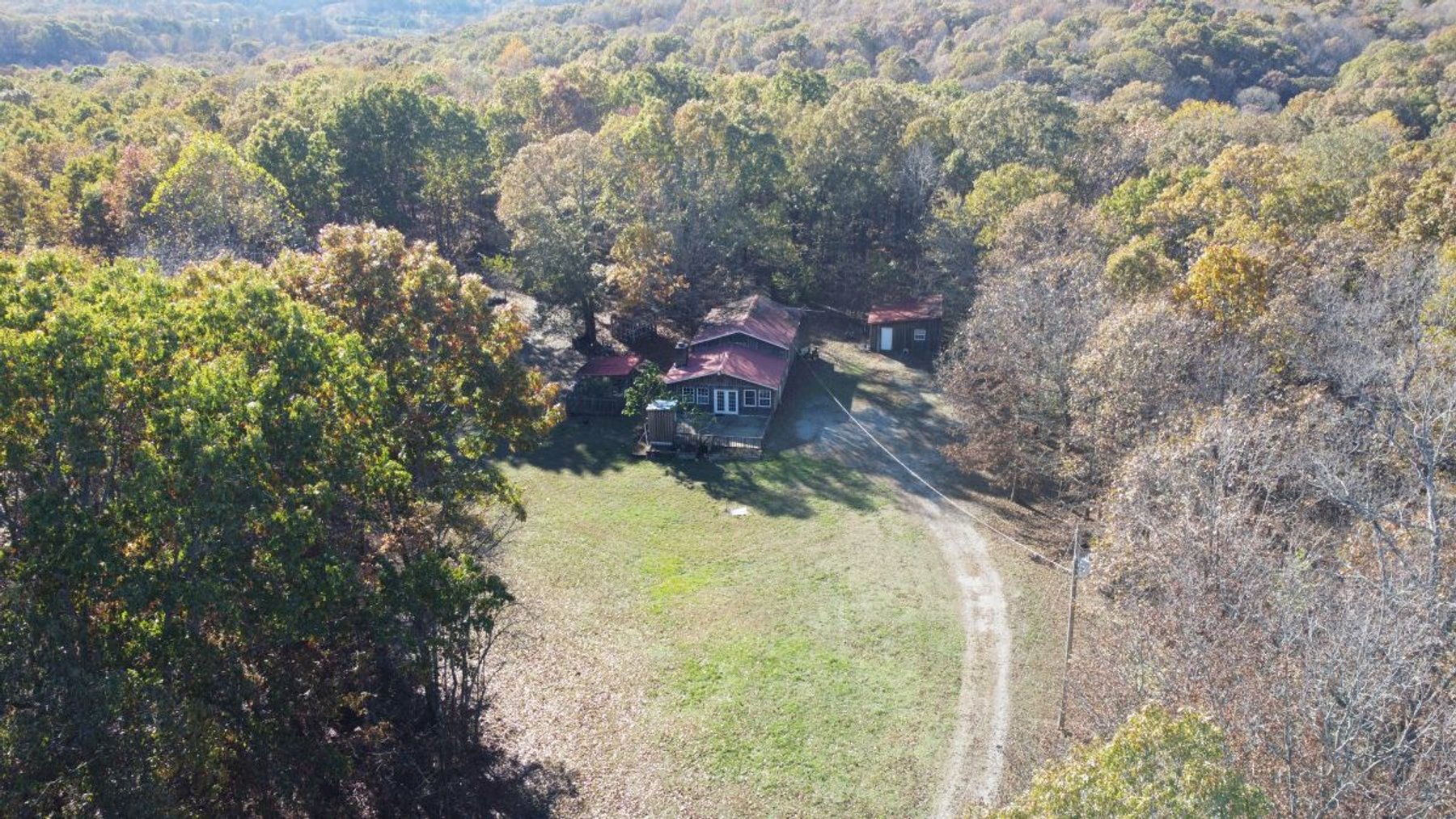 Image for Rustic Retreat / Country Getaway on 16+ Acres 1 Hour West of Nashville