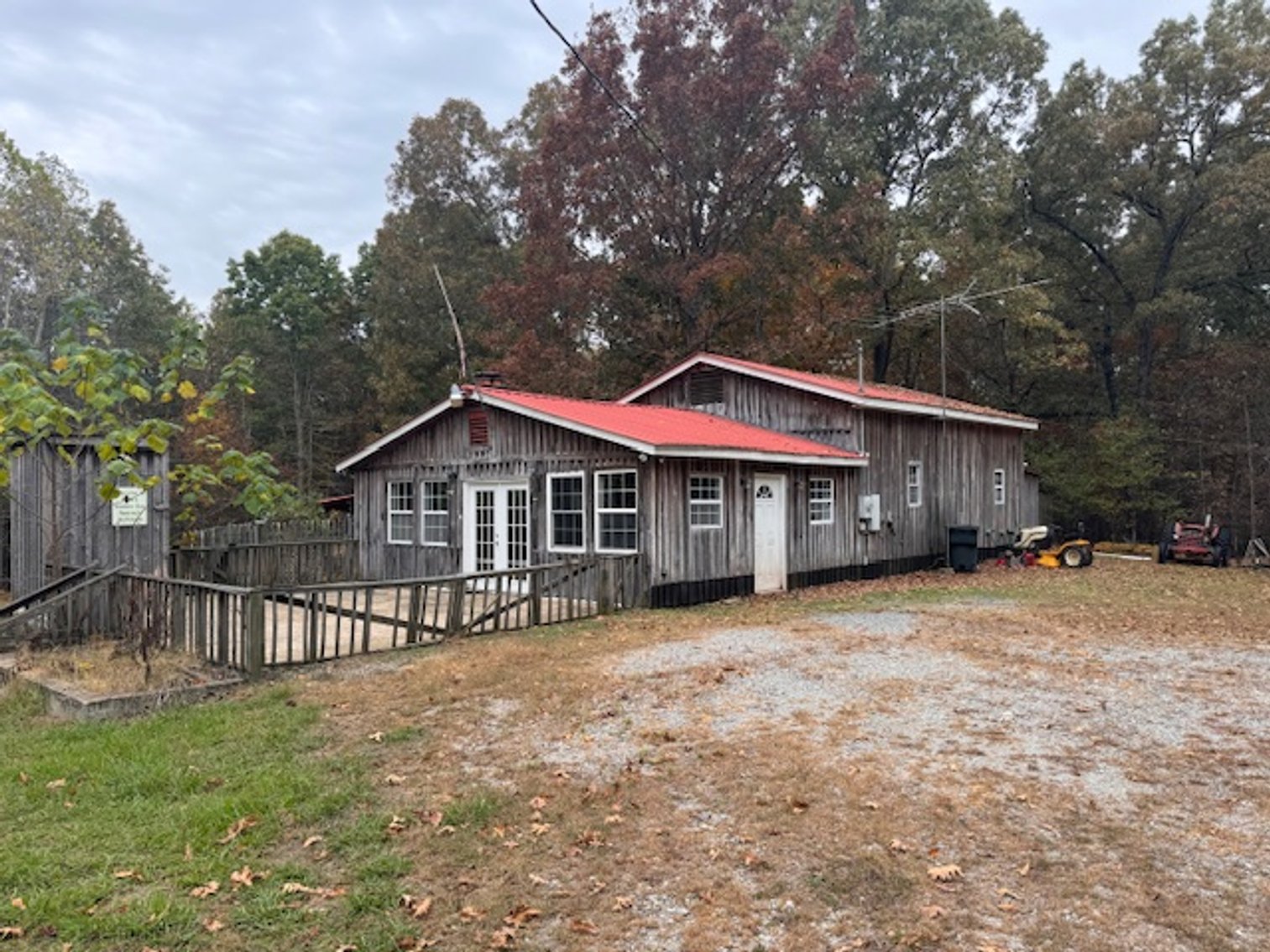 Image for Rustic Retreat / Country Getaway on 16+ Acres 1 Hour West of Nashville