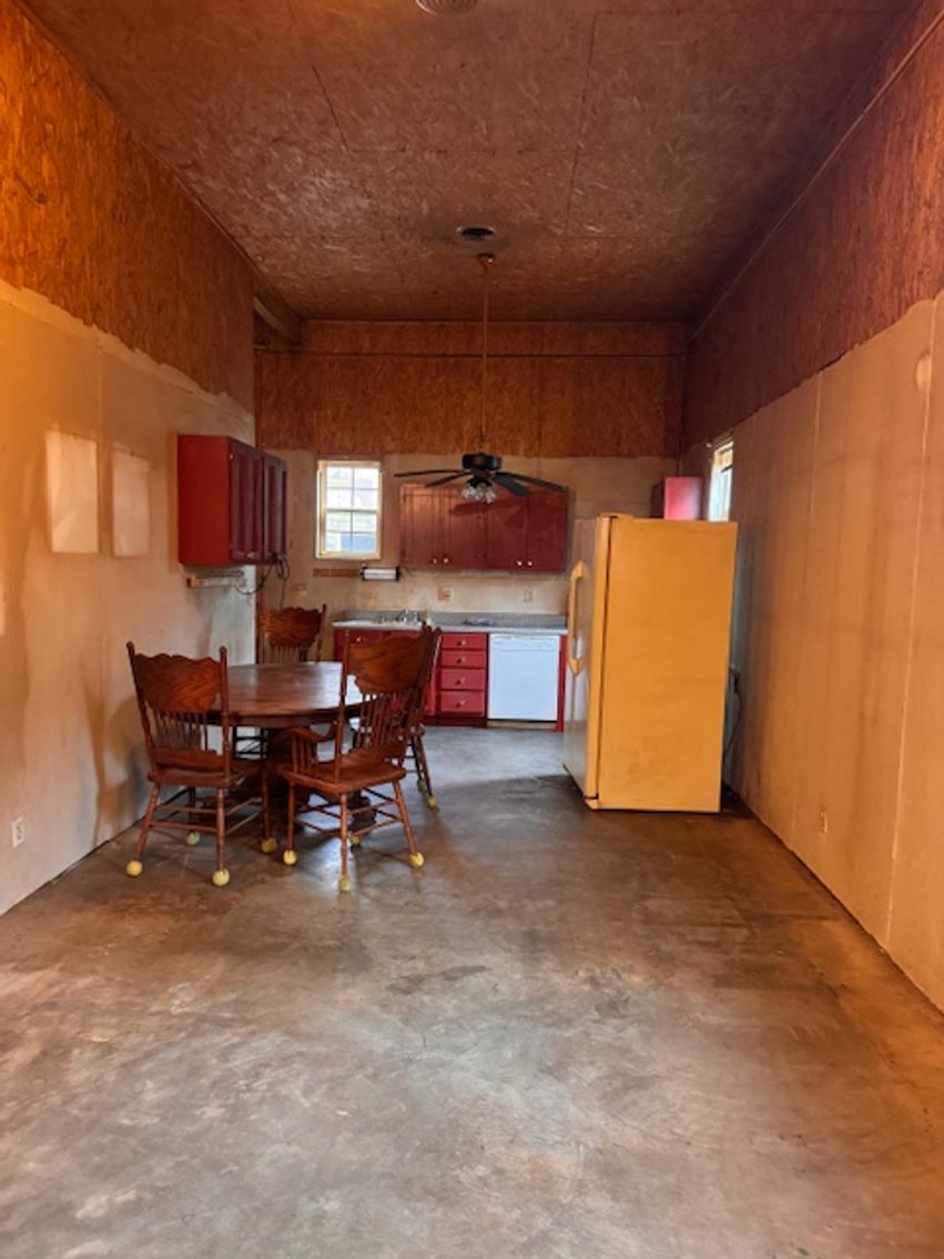 Image for Rustic Retreat / Country Getaway on 16+ Acres 1 Hour West of Nashville