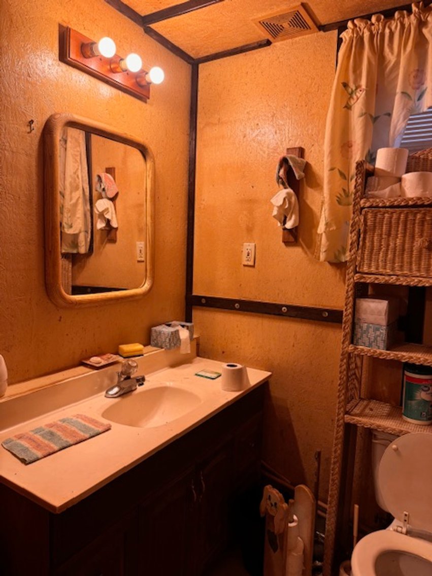 Image for Rustic Retreat / Country Getaway on 16+ Acres 1 Hour West of Nashville