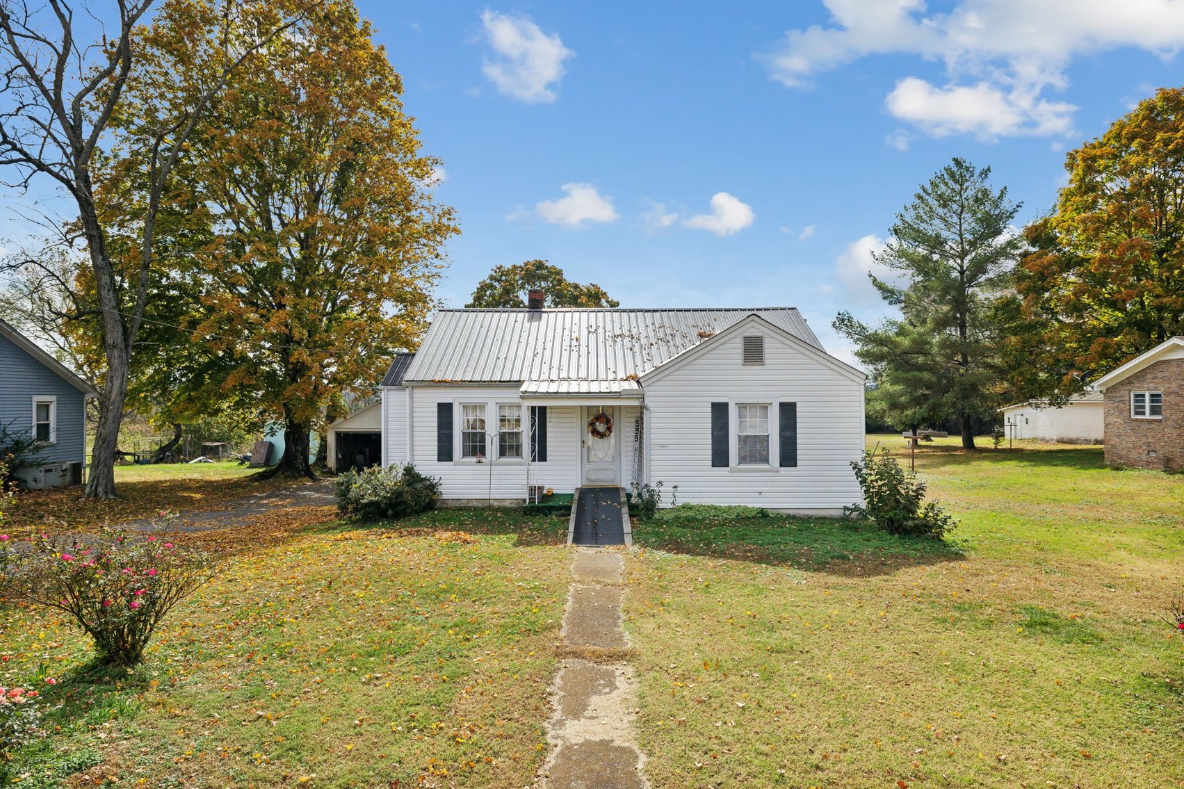 Image for Charming Cozy Cottage Nestled in Shipp's Bend - 2 Bedrooms