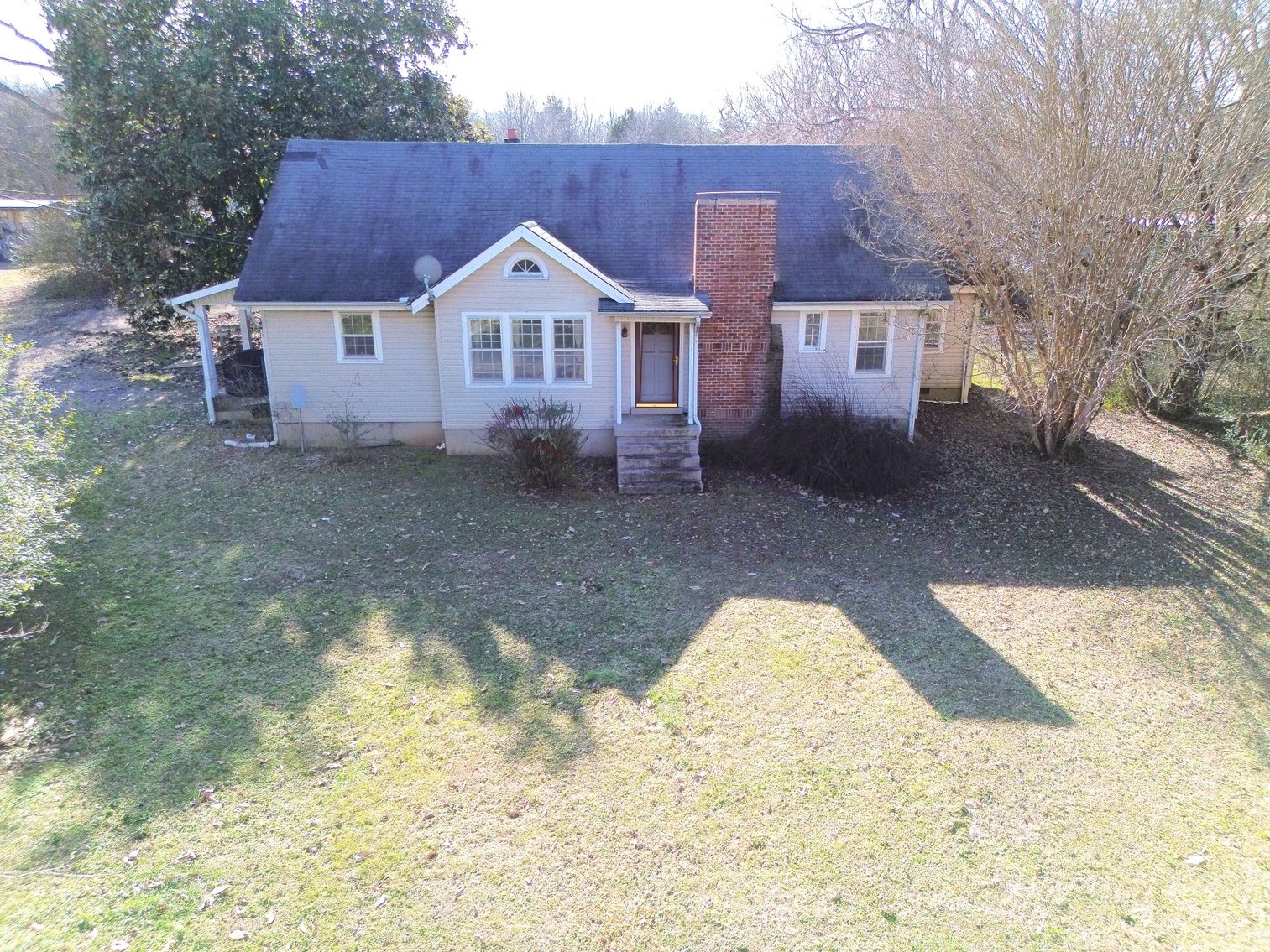 Image for Fixer-Upper in Scotts Hill - Decatur County (TN River Country)