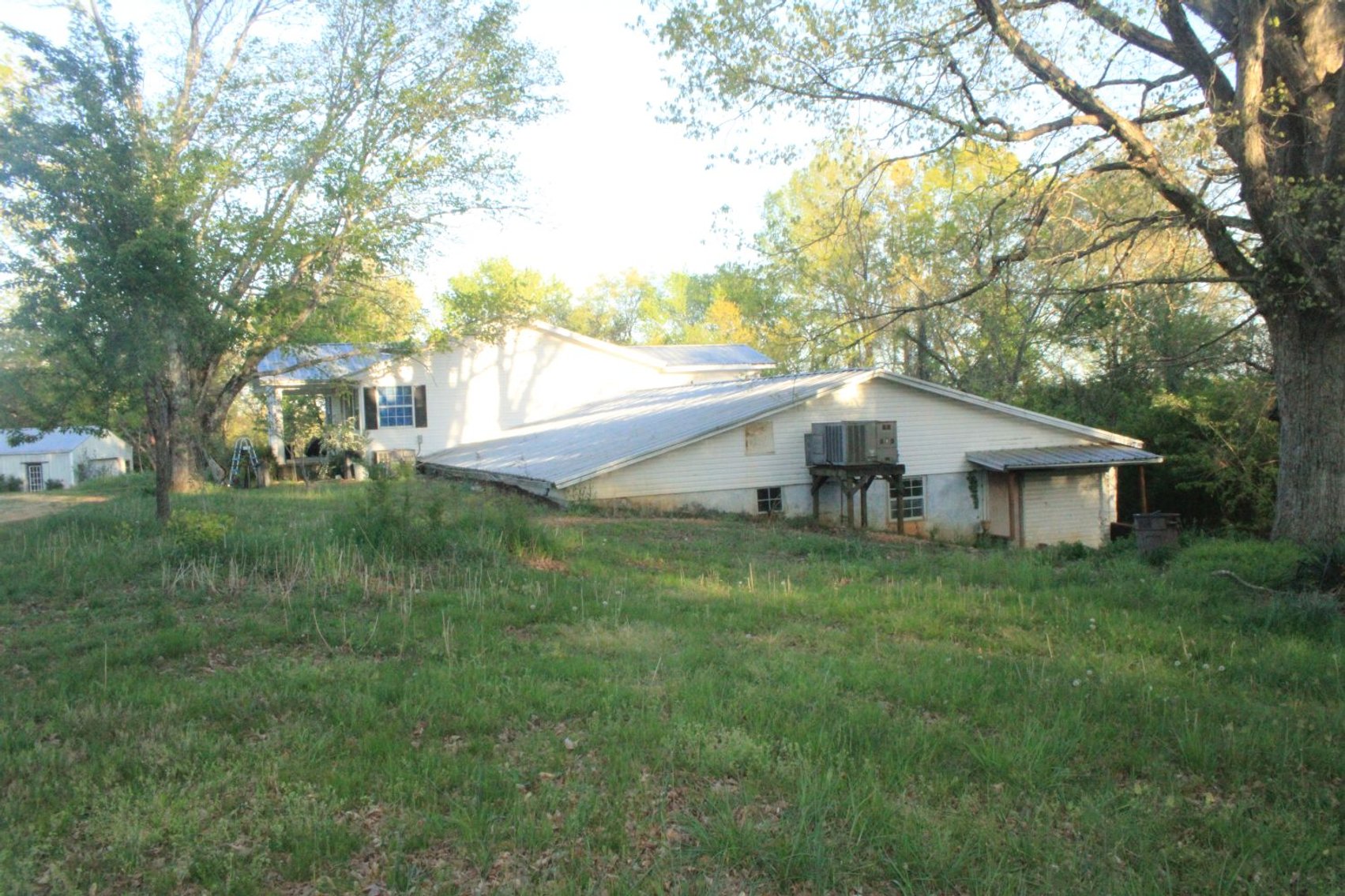 Image for House and 4.4 acres - Summertown Hwy - Lewis County