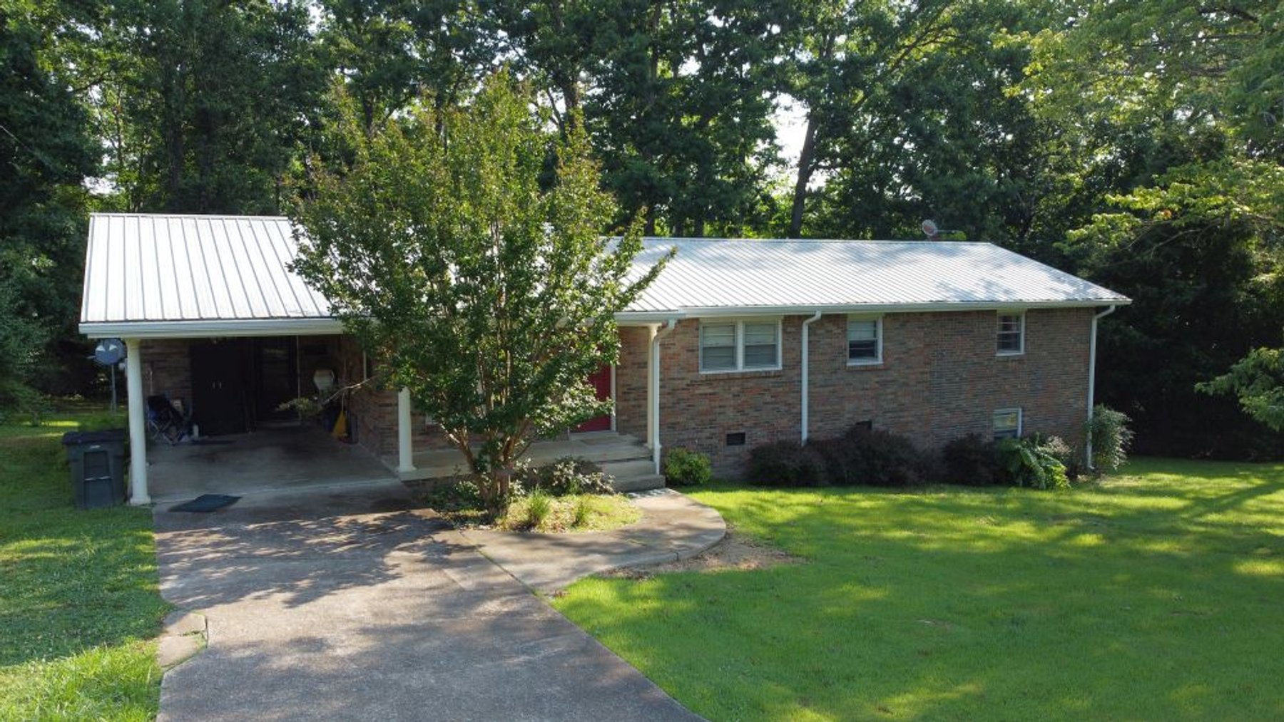 Image for Estate Auction - Brick Residence in Centerville - 1416 Oakmont Circle
