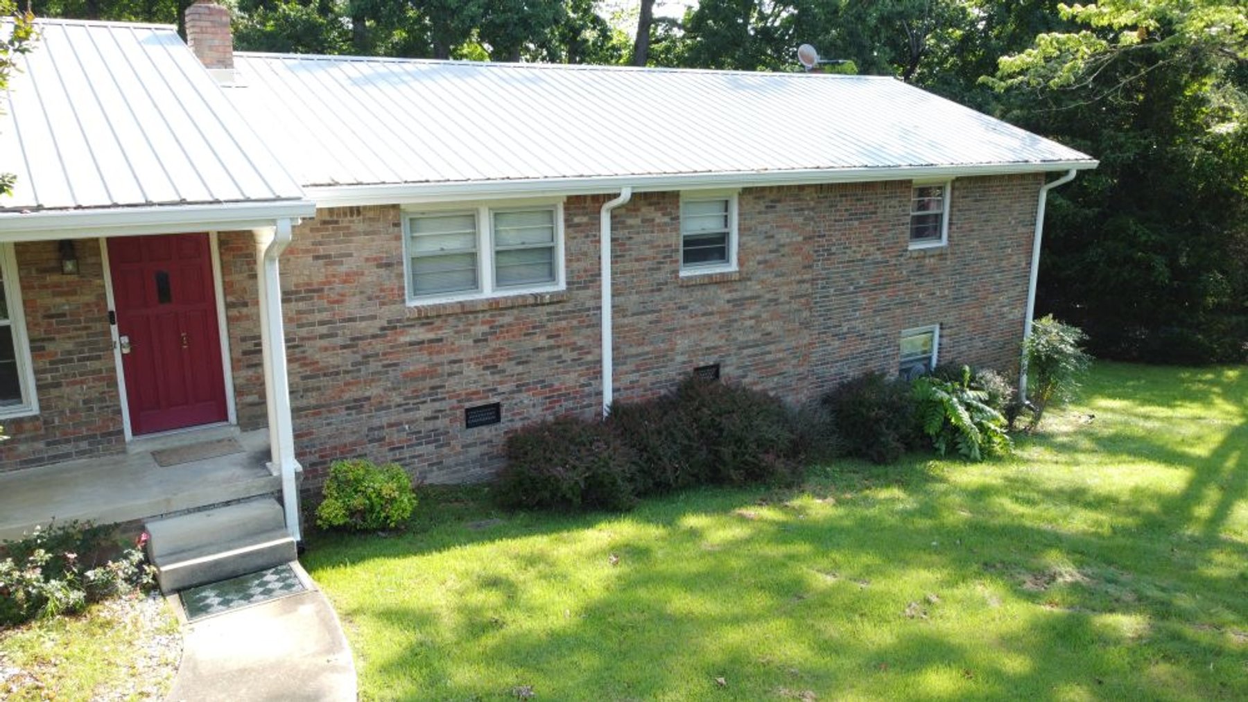 Image for Estate Auction - Brick Residence in Centerville - 1416 Oakmont Circle