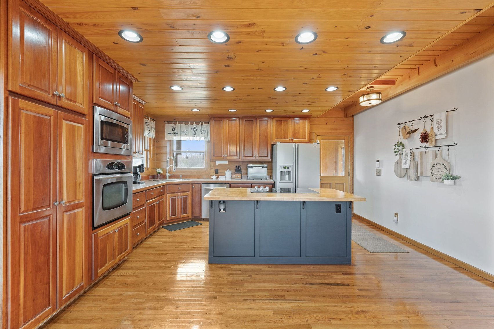 Image for 53 acre Sanctuary on Pretty Creek w/ Log Home