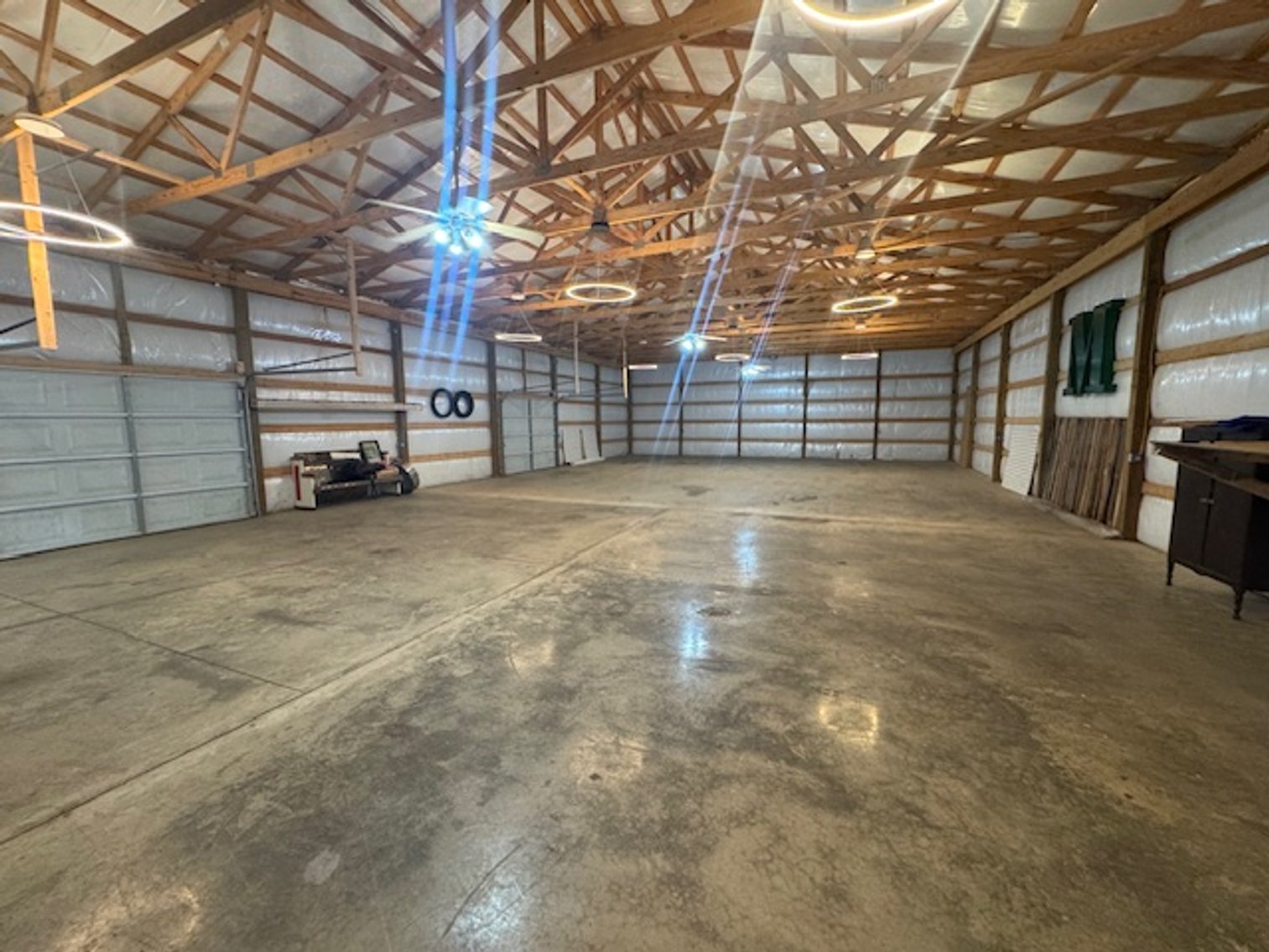 Image for Large Open Shop - 4,000 sq ft - Ideal for Multiple Uses - Centerville