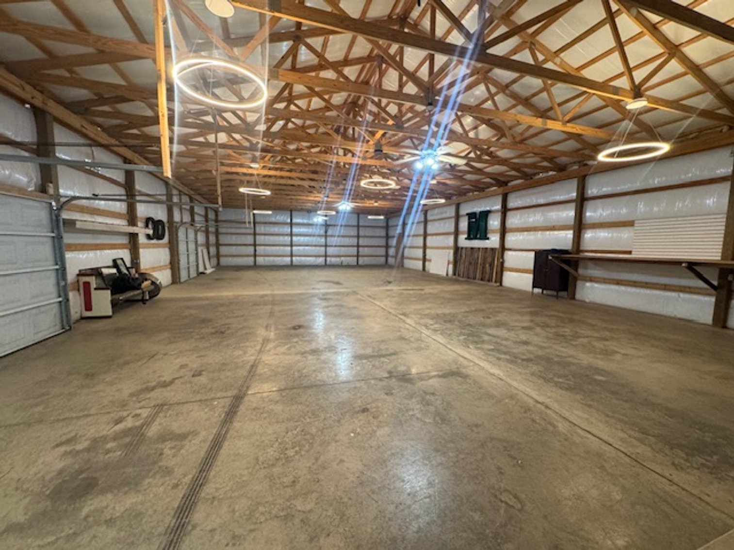 Image for Large Open Shop - 4,000 sq ft - Ideal for Multiple Uses - Centerville