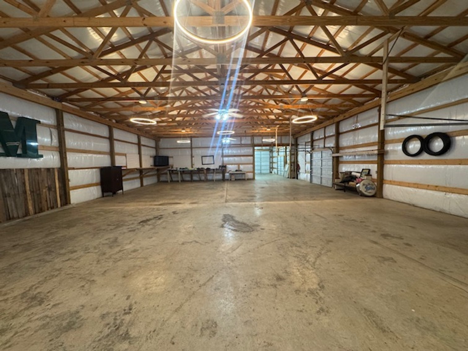 Image for Large Open Shop - 4,000 sq ft - Ideal for Multiple Uses - Centerville