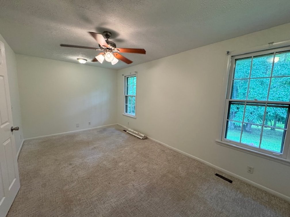 Image for 3,200 sf Brick House w/ Pool - 2+ Acres near schools