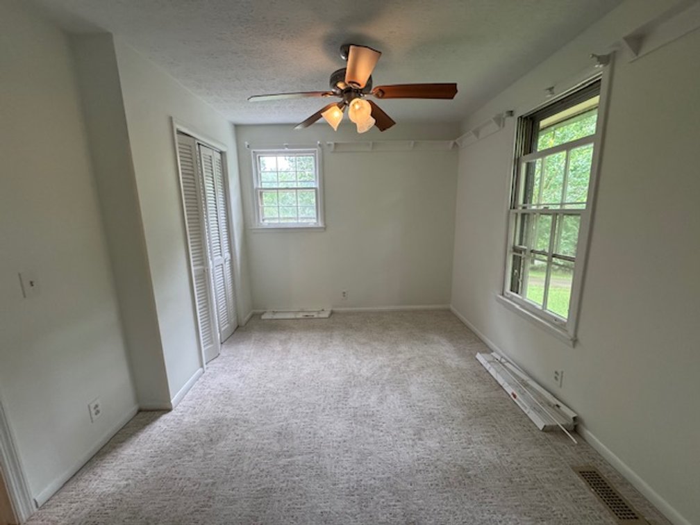 Image for 3,200 sf Brick House w/ Pool - 2+ Acres near schools