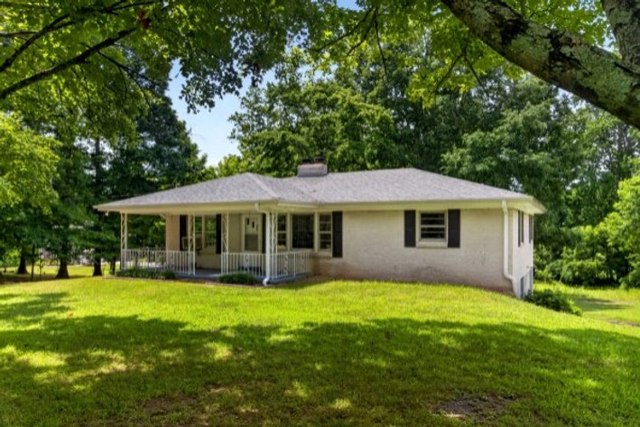 Image for Four Miles from 840 - Mid-Century Ranch in Bon Aqua with 1.6 acres