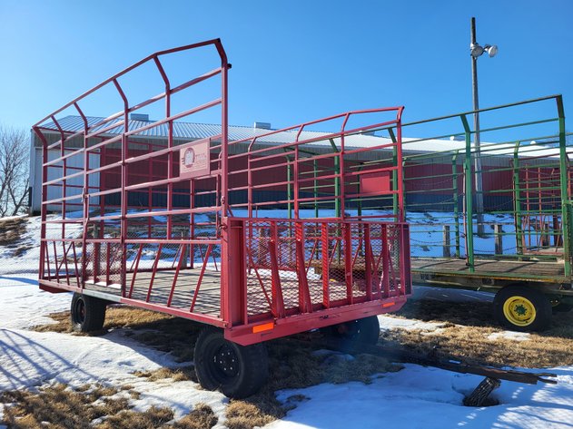 Image for E-Z Trail 9' x 16' throw rack