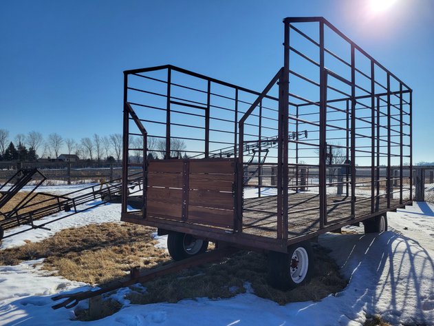 Image for 9' x 16' throw rack