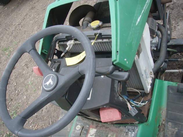 Image for John Deere 425 mower