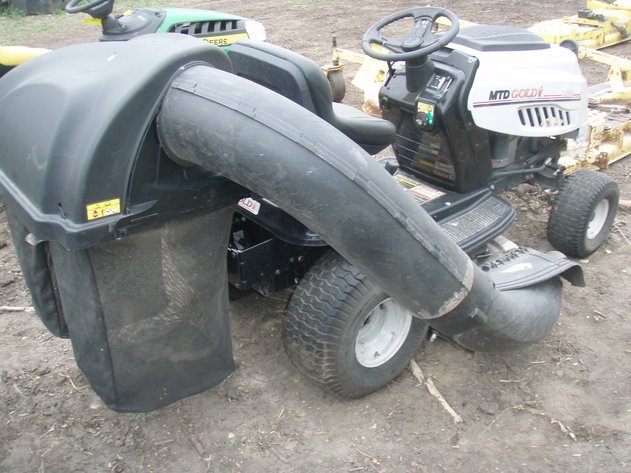 Image for MTD Gold mower with bagger for parts or repair