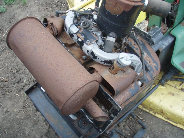 Image for John Deere 400 garden tractor for parts