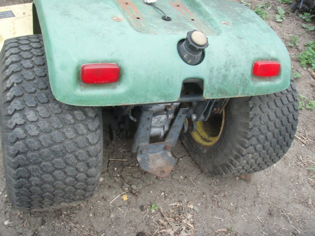 Image for John Deere 400 garden tractor for parts