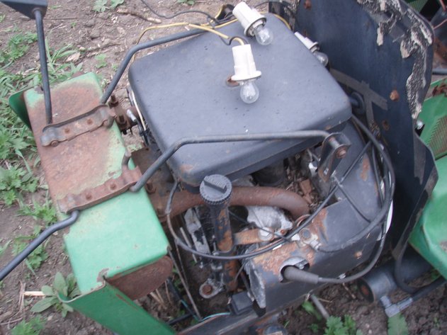Image for John Deere 318 garden tractor with Onan engine