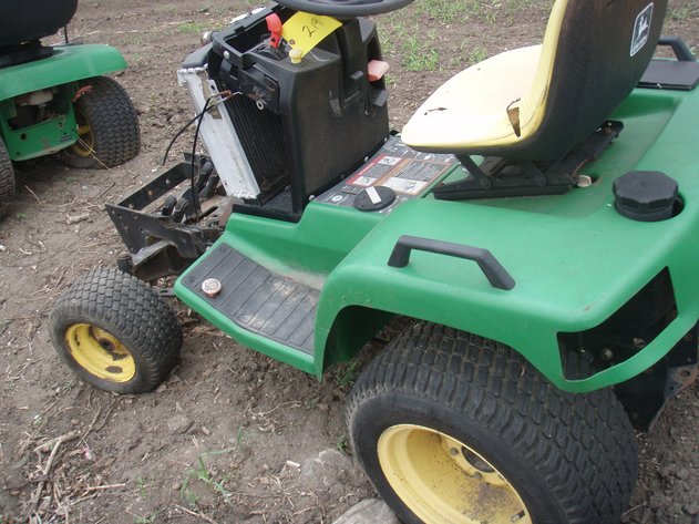 Image for John Deere 425 mower for parts